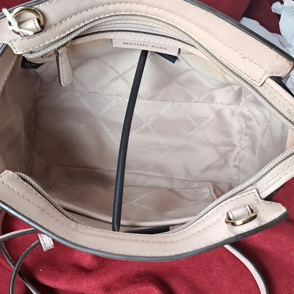 Michael Kors Selma Pink Gold Studded Crossbody Bag, Excellent Condition - Picture 8 of 8